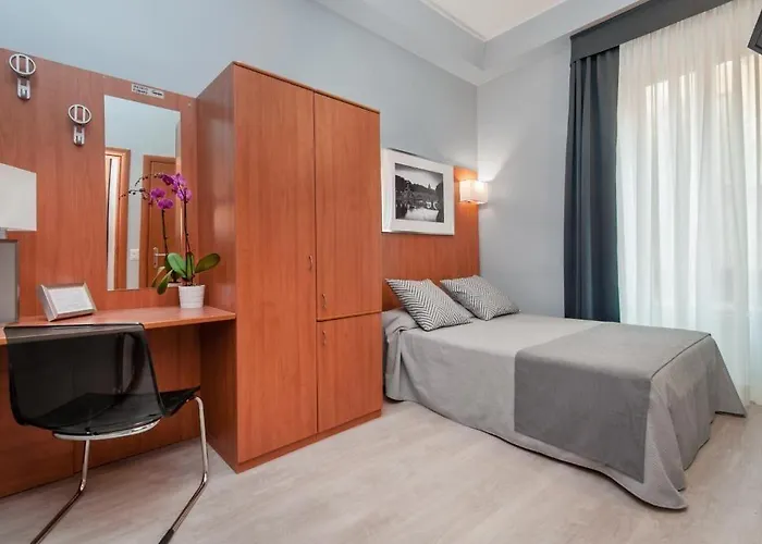 Hotel Reyes Rom